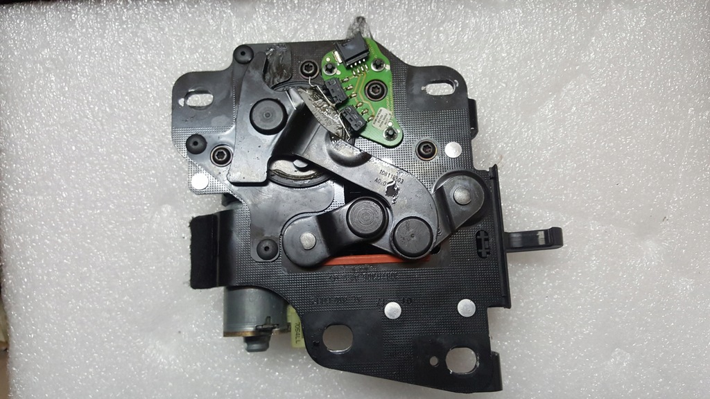 фото №8, Замок привод крыша porsche 911 cabrio 9p1871565