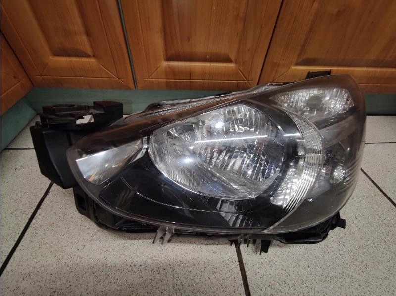 фото №1, Лампа передняя перед mazda 2 ii 14- db5j-51040