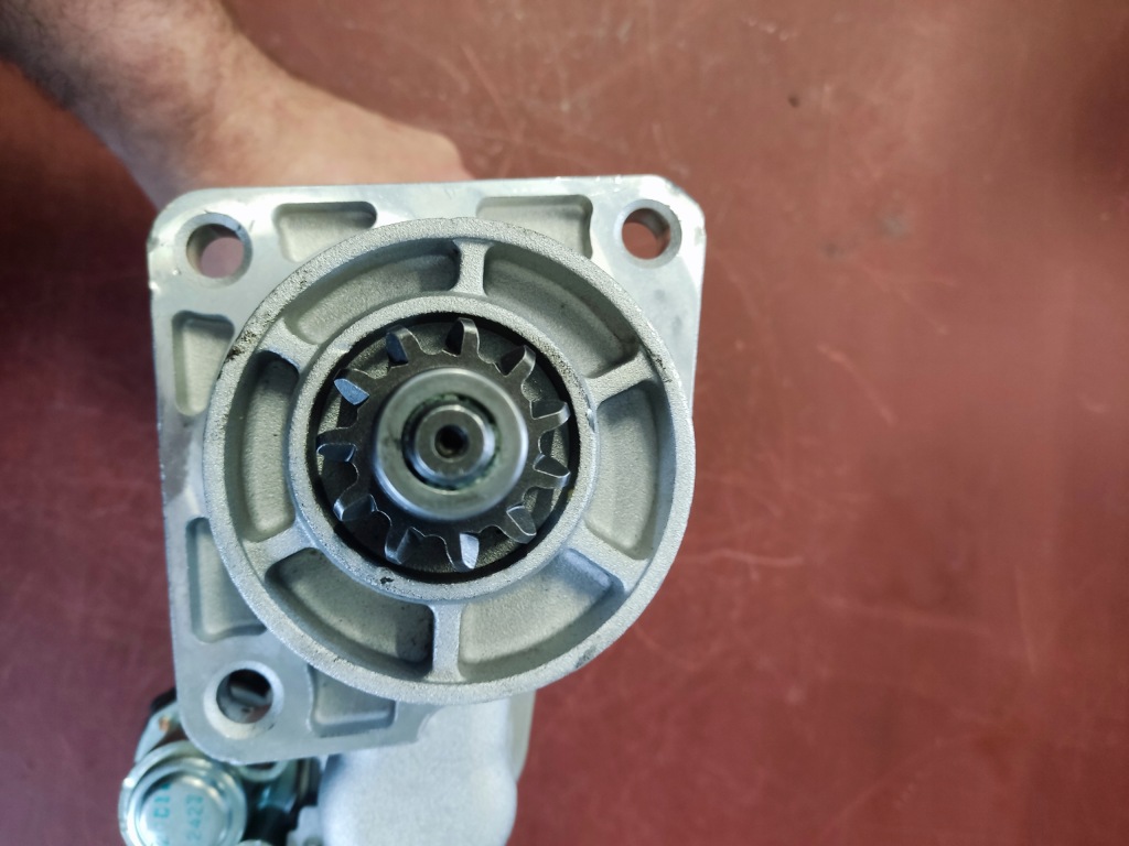 Стартер mercedes a0071513401 новий Зі Шроту