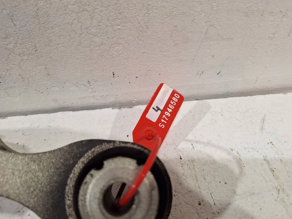 фото №6, Кронштейн подушка двигуна 8200404271 renault trafic iii iv 2.0 dci 21-