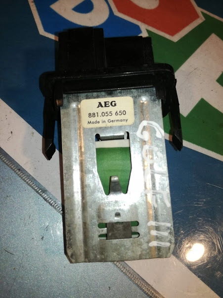 фото №7, Резистор резистор вентилятор vw golf iii 881055650