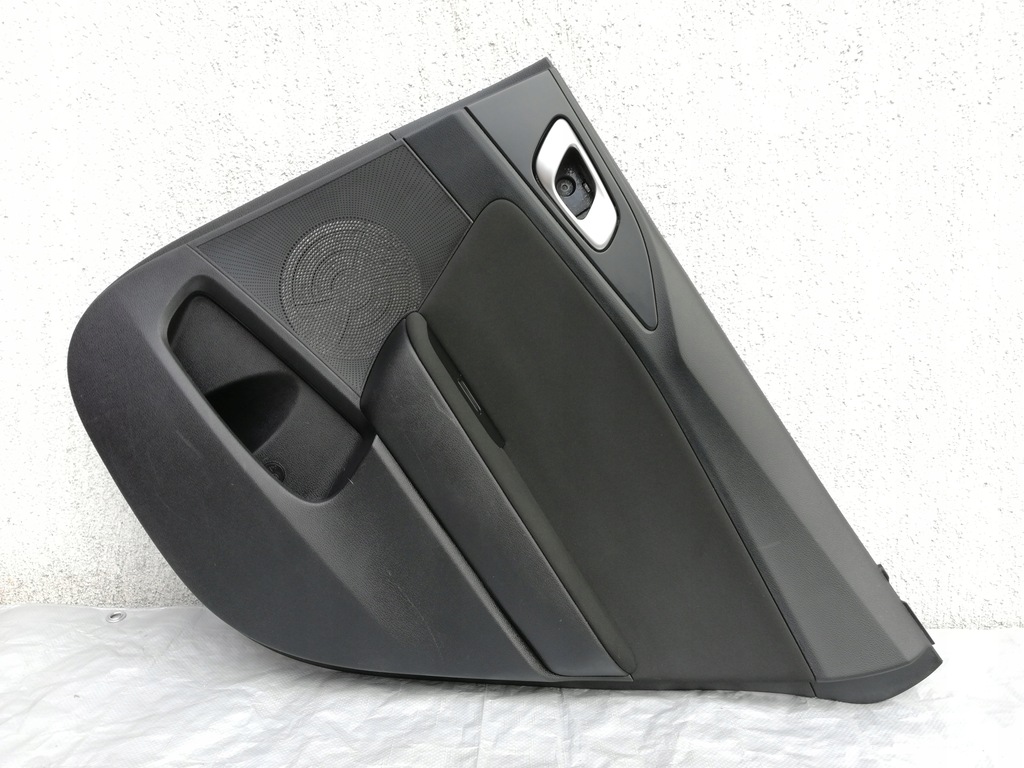 фото №1, Обшивка дверь правый задняя kia ceed iii 17-22 eu