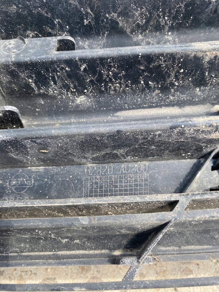 фото №8, Решітка решітка радіатора права бампера nissan primera p12 sedan