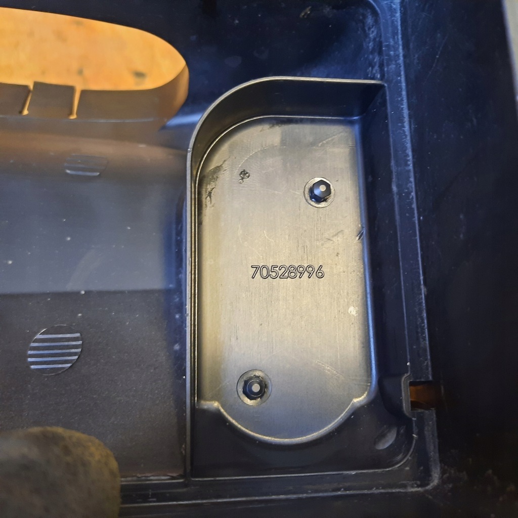 фото №7, Bmw оригинальный номер 70528996 корпус фильтра воздуха