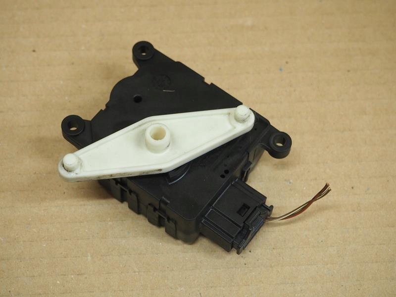 фото №2, Моторчик отопителя mini r56 3422659