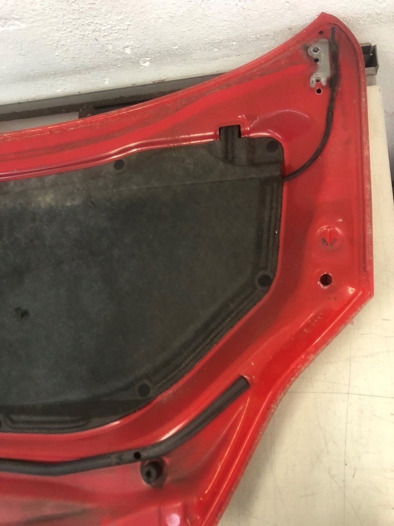 Капот кришка багажника a4a true red mazda 5 cr 2.0d 2008r Зі Шроту