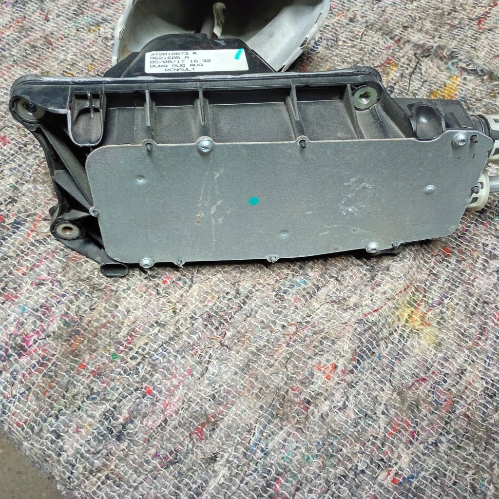 Куліса куліса  renault clio 4 iv рестайлінг  0.9 tce 349010873r Київ