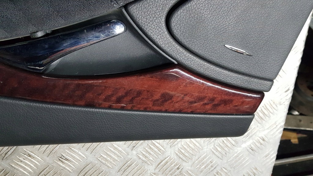 фото №11, Mercedes w211 обшивка дверь правый задняя версия pod ролета