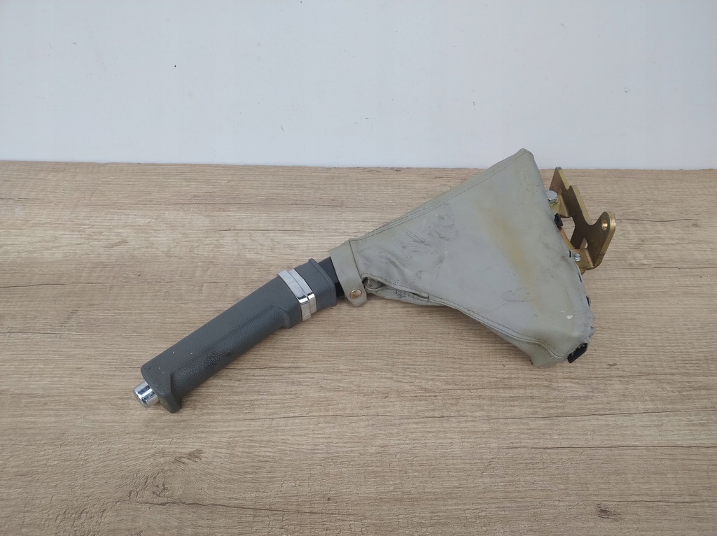 фото №2, Alfa romeo 166 рычаг ручка тормоза ручного k137kz701