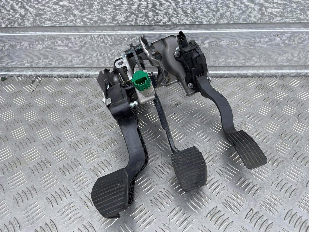 фото №1, Citroen c3 iii педалі 1.2 thp eu.