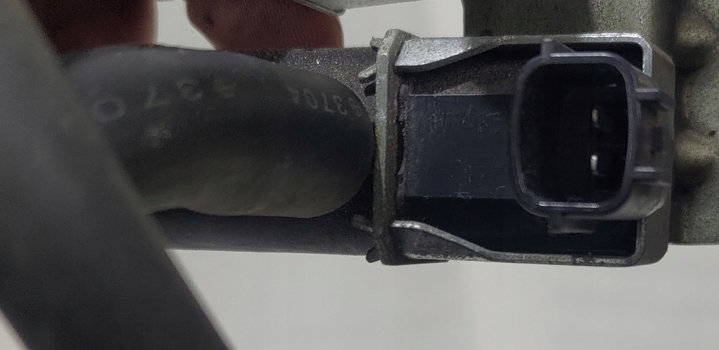 фото №1, Subaru forester xt fa20 sj iv 13 - клапан вакуумa k5t48592