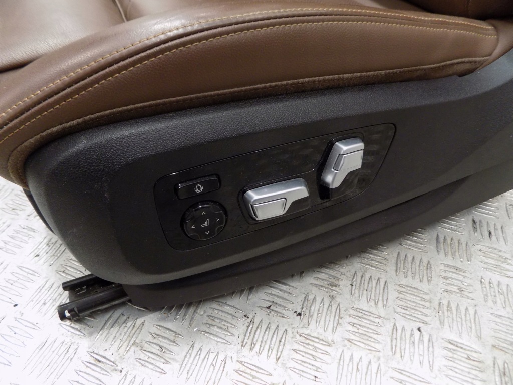 фото №6, Bmw x5 g05 обивка сиденья заднее сиденье обшивки туннель кожа air bag