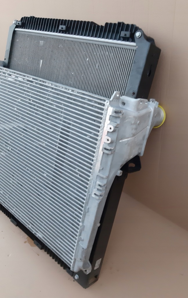 Mercedes-benz оригинальный номер a9605000002 радиатор, система охлаждение двигателя Цена