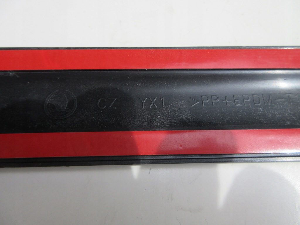 фото №6, Молдинг дверь левый перед skoda octavia i 1u4853515a