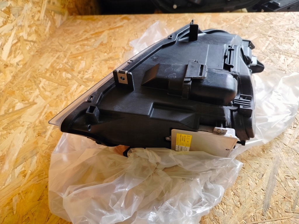 фото №9, Лампа левый перед bmw e90 e91 bi ксенон europa комплектная