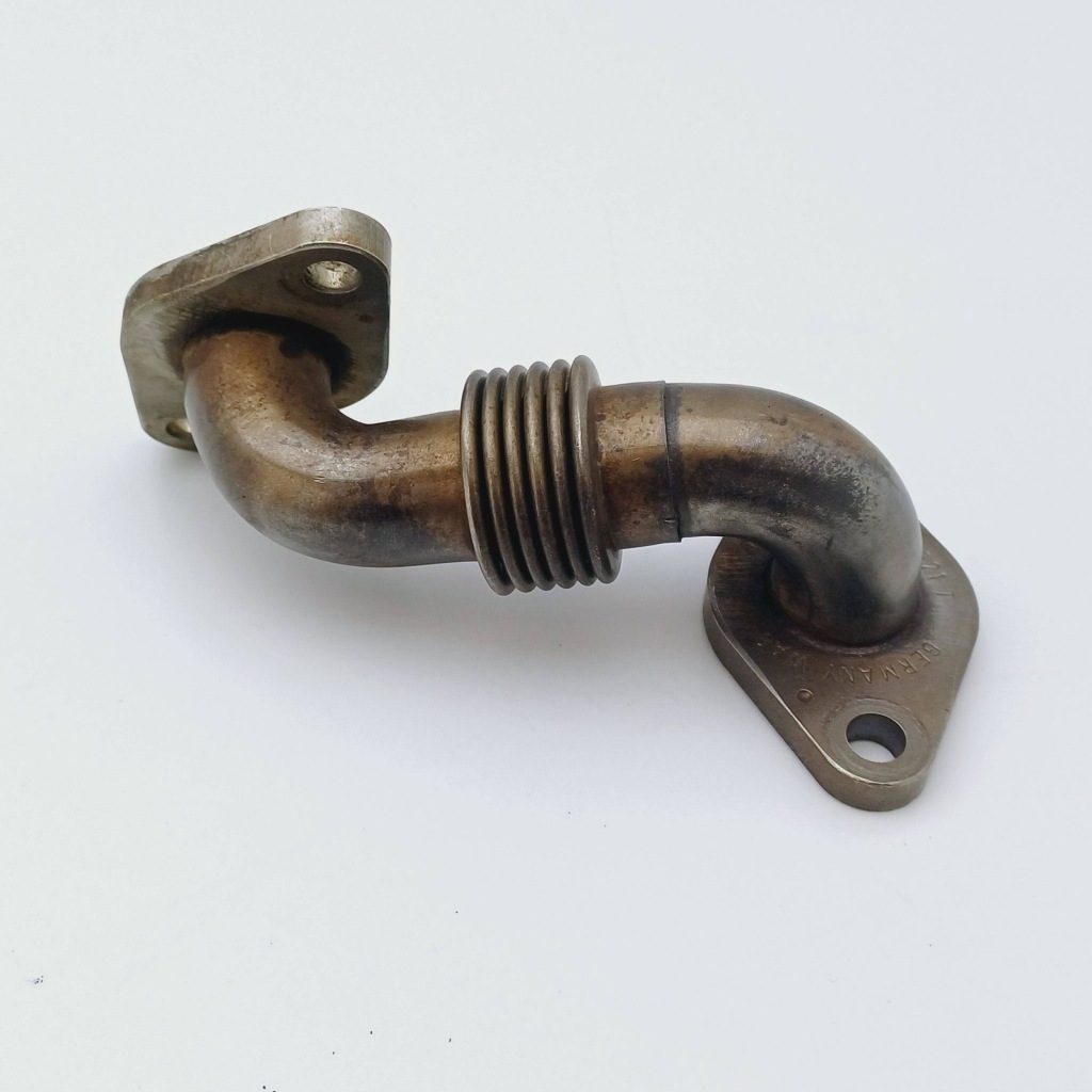 Купити Труба трубка шланг egr vw passat b6 03g131521t nr61