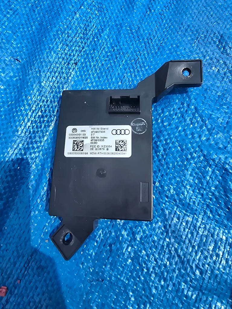 фото №1, Audi a6 c6 блок управления kessy 4f0910335