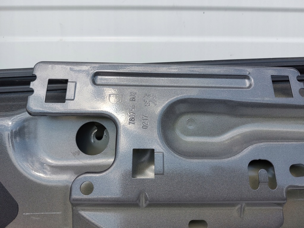 фото №16, Двері правий перед peugeot 308 ii t9 hb eu