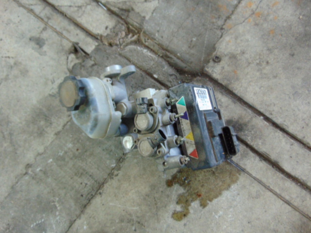 фото №1, Opel sintra насос abs x ---