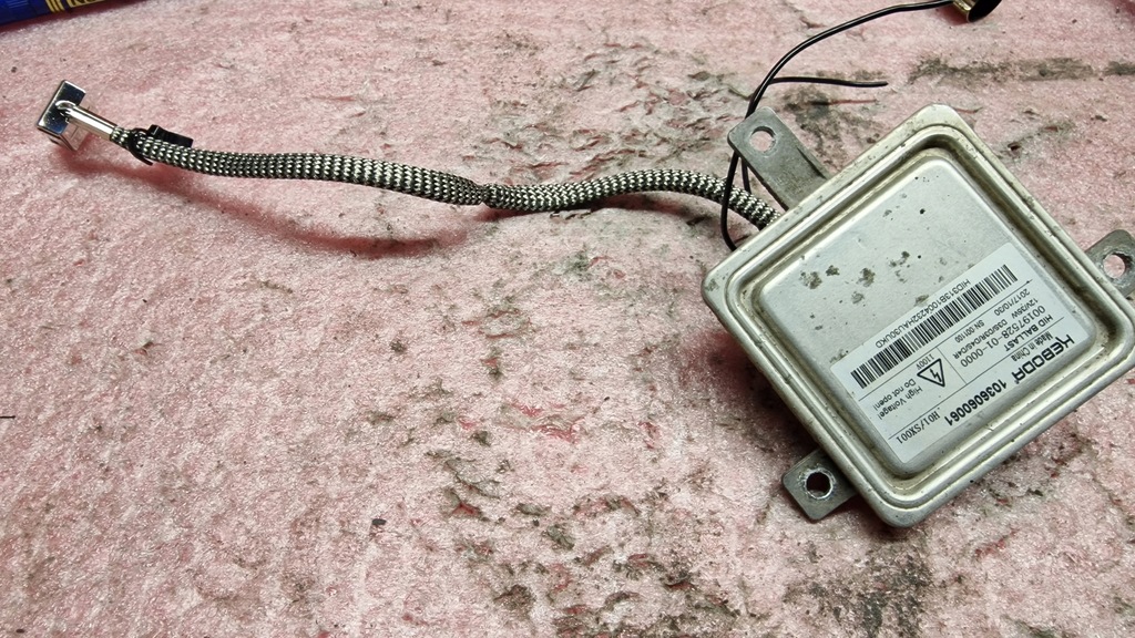 фото №1, Преобразователь модуль led land rover оригинальный номер 1036060061