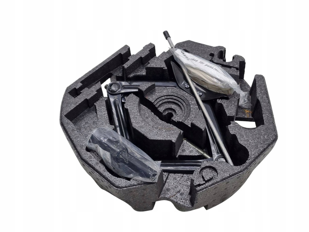 фото №5, Volvo xc90 2016 кронштейн монтажный колеса запасного