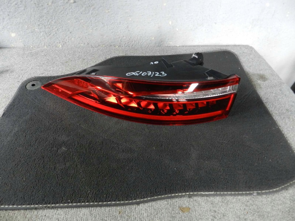 фото №1, Jaguar xf ii kombi 17- лампа led левая сторона