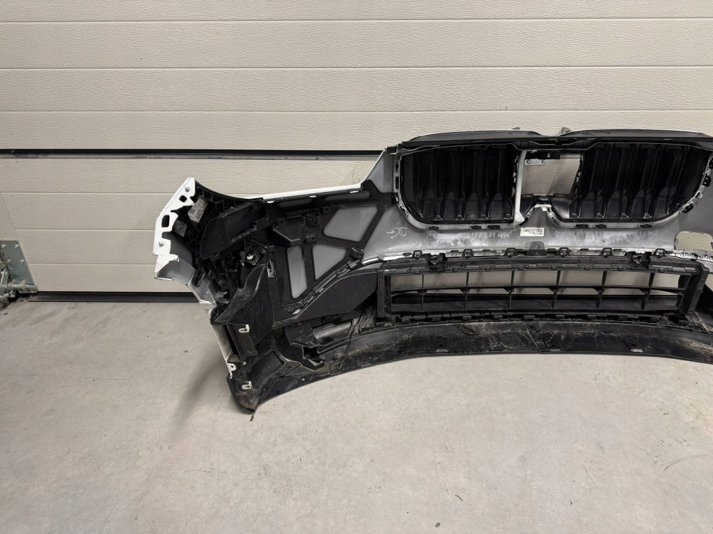 Bmw x1 u11 x-line бампер перед передний решётка радиатора решётка  5111 9883580 Киев