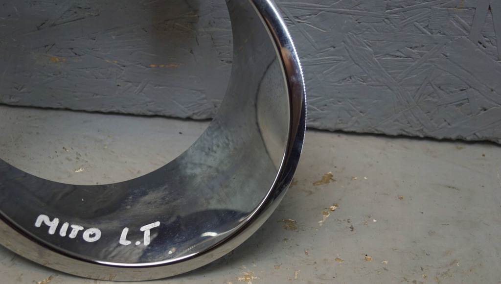 фото №4, Alfa romeo mito рамка лампы левый задняя 21569007