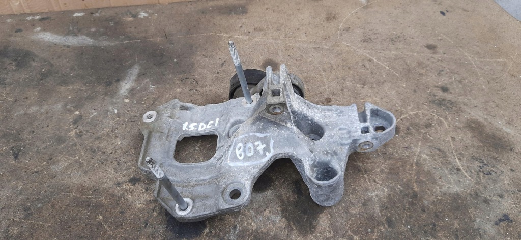 фото №1, Кронштейн кронштейн кронштейн генератора 1.5dci renault kangoo iii 117100072r