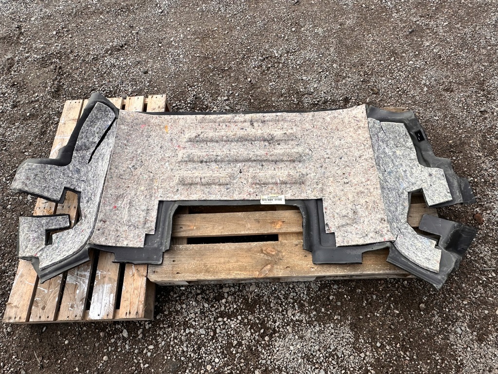 фото №7, Обшивка багажника chevrolet corvette cabrio c5 1997 - 2004