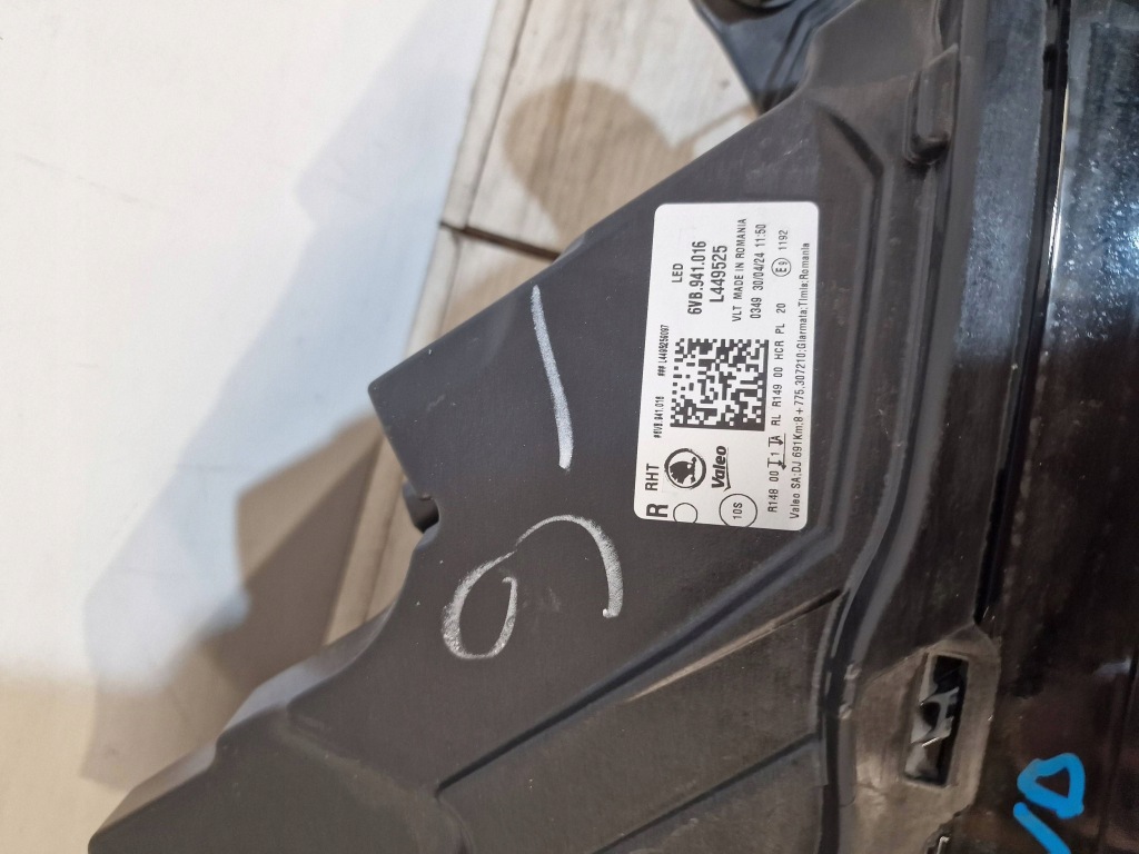 фото №5, Лампа правый перед skoda fabia iv 6vb941016 led