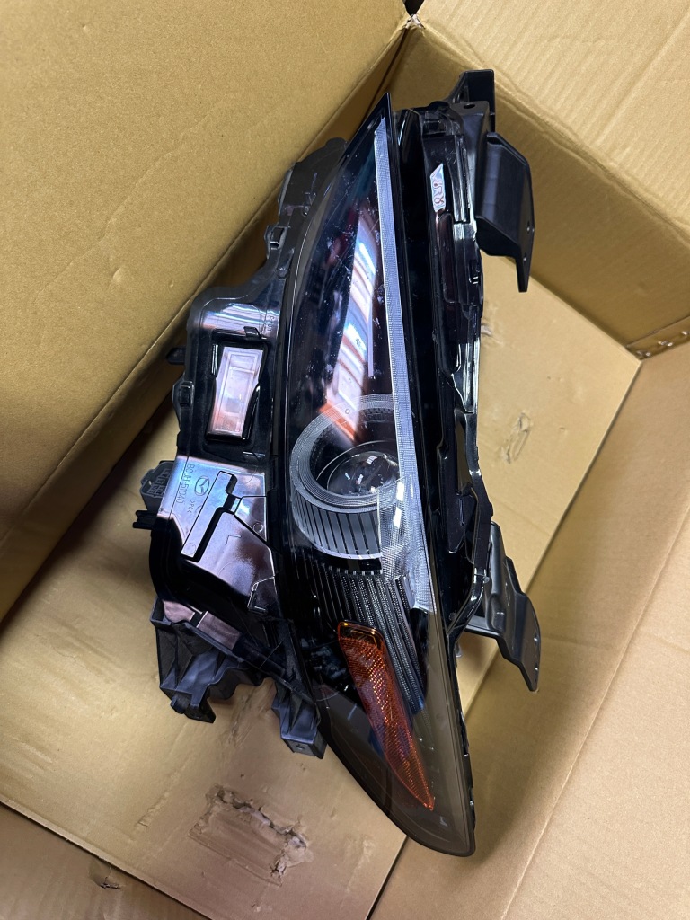 фото №1, Mazda 3 iv bp лампа перед левая usa