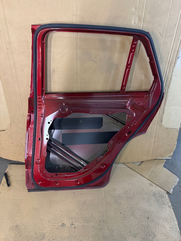 фото №5, Mercedes glc sux x253 w253 a253 2015- дверь правый задняя правое задние