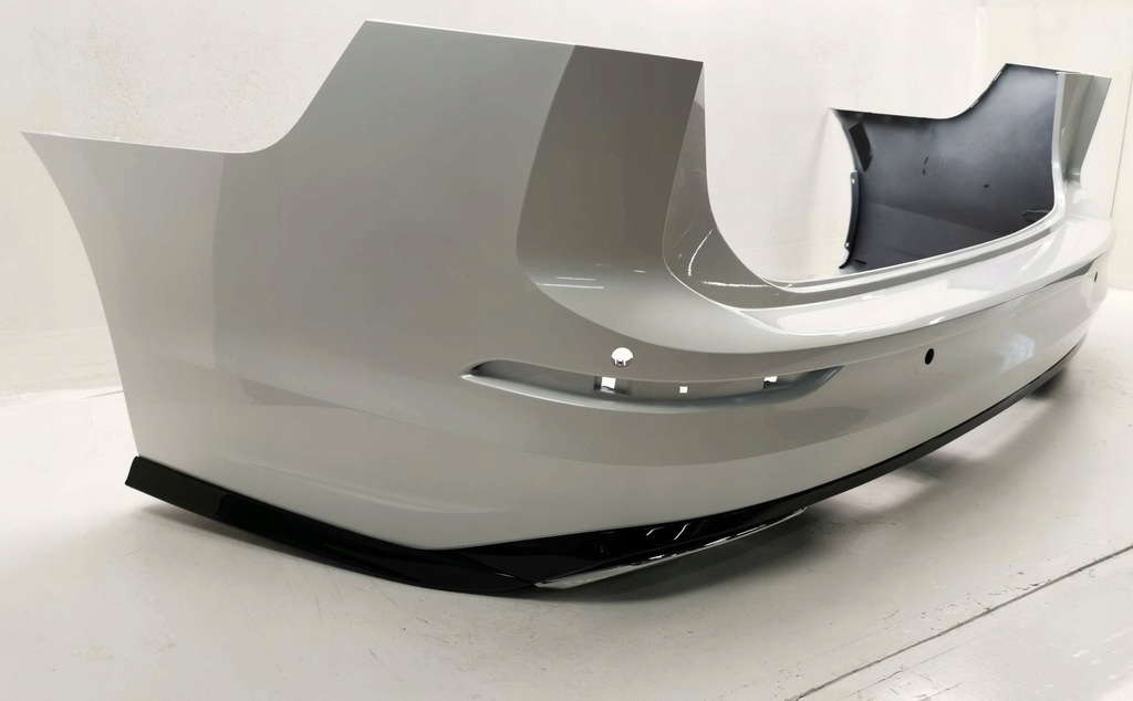 фото №13, Новий бампер задня vw golf viii r-line kombi l0k1