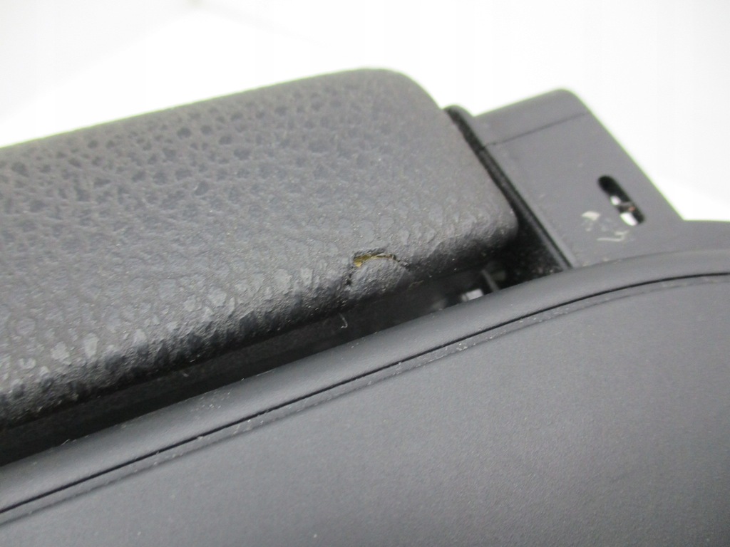 фото №8, W204 w 204 подлокотник туннель средний eu