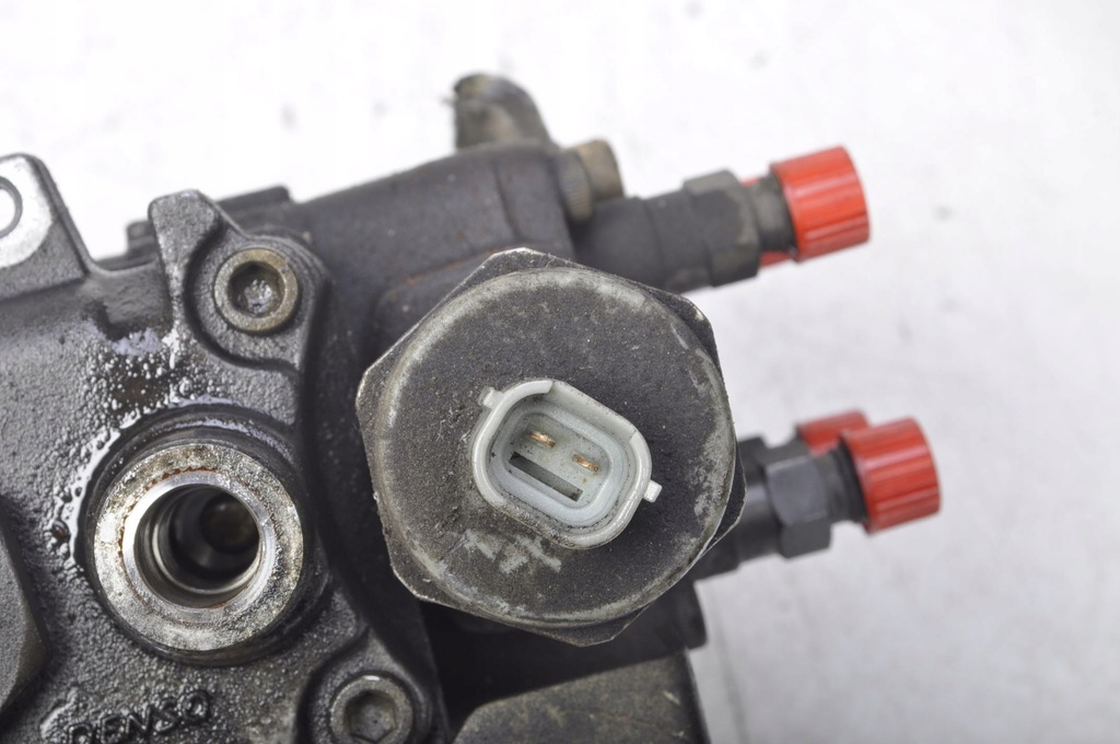 фото №9, 323 premacy 2.0 ditd насос впрыскная 096500-50207