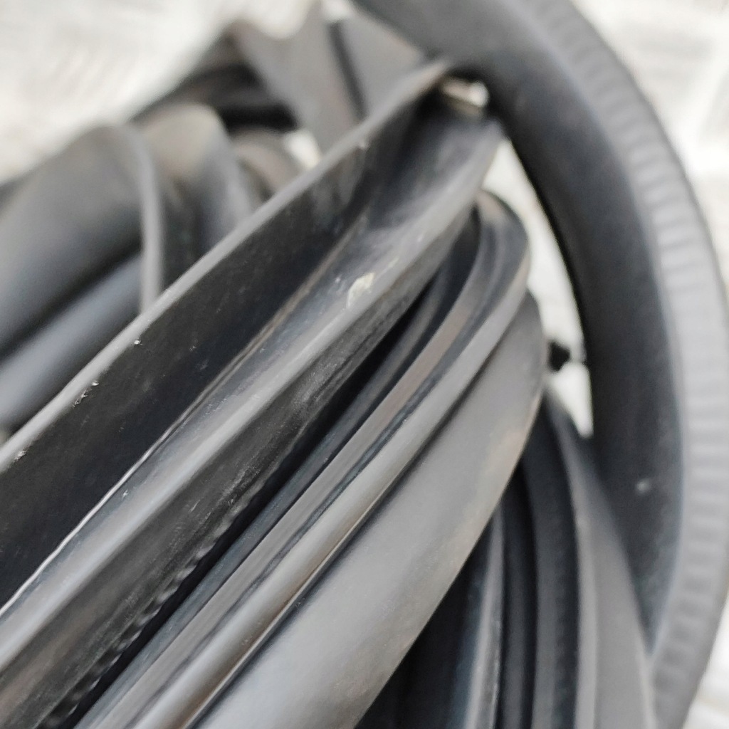 фото №7, Hyundai ioniq 6 2024 ліва сторона прокладка двері