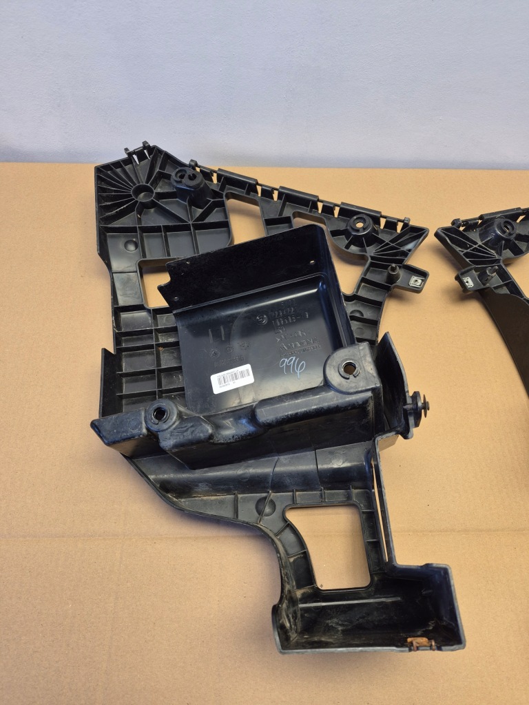 Напрямна лівий правий бампера заднього bmw x5 f15 Недорого