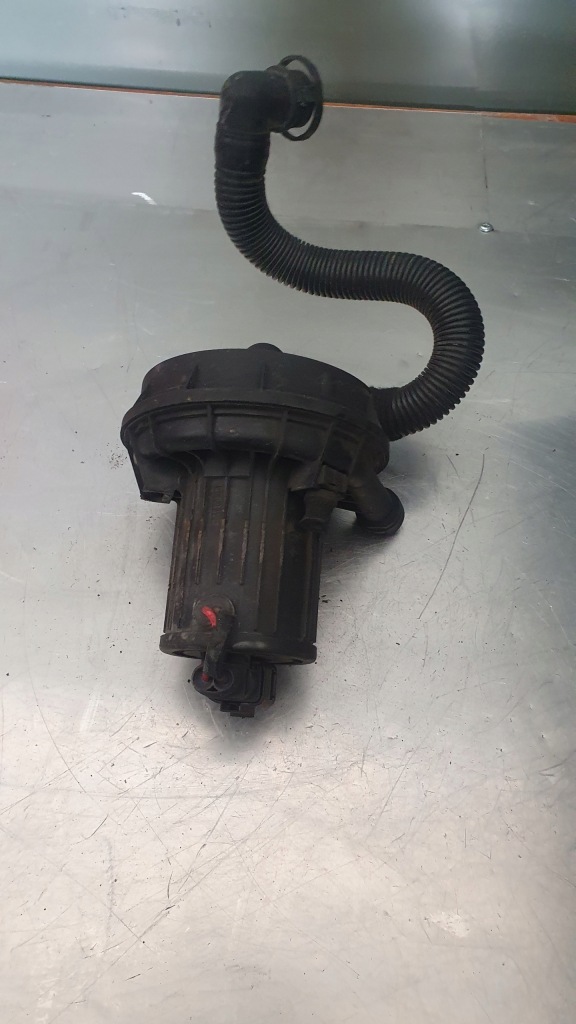 Купити Насос повітря вторинного vw passat b6 1.6 mpi