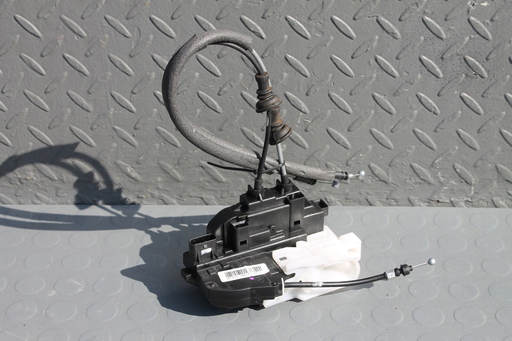 фото №1, Замок двері лівий задня 5 pin hyundai santa fe ii 06-