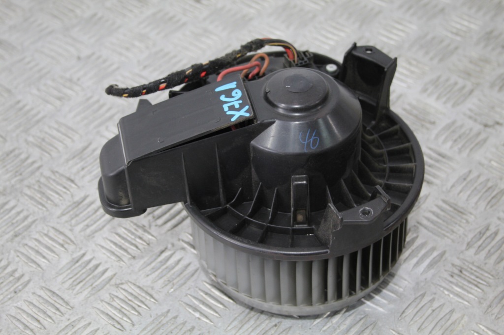 фото №1, Воздуходувка отопителя jaguar f-pace x761