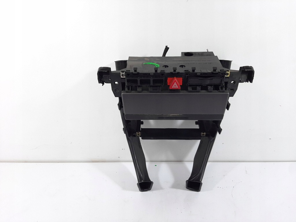 фото №1, Audi a6 c5 kombi lift 03r рамка радио 4b0858005c