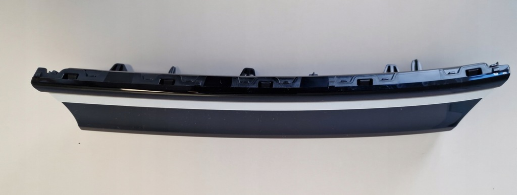 фото №10, Id.4 молдинг решётка радиатора левый перед 11a853719