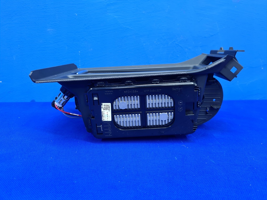 фото №8, Audi e-tron q8 вкладиш тунель середнього зарядний пристрій індукційна 4ke862533e