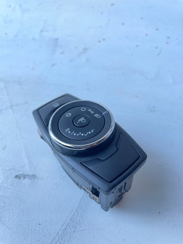 фото №1, Выключатель света ford transit custom 10110706