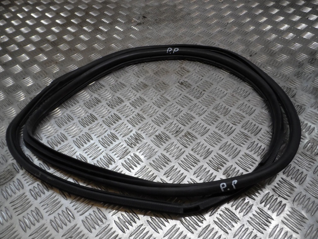 фото №1, Прокладка дверь правый перед toyota chr c-hr