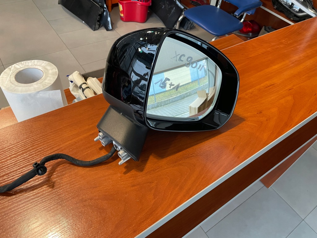 фото №1, Volvo xc90 ii lift зеркало правое 15 + 1