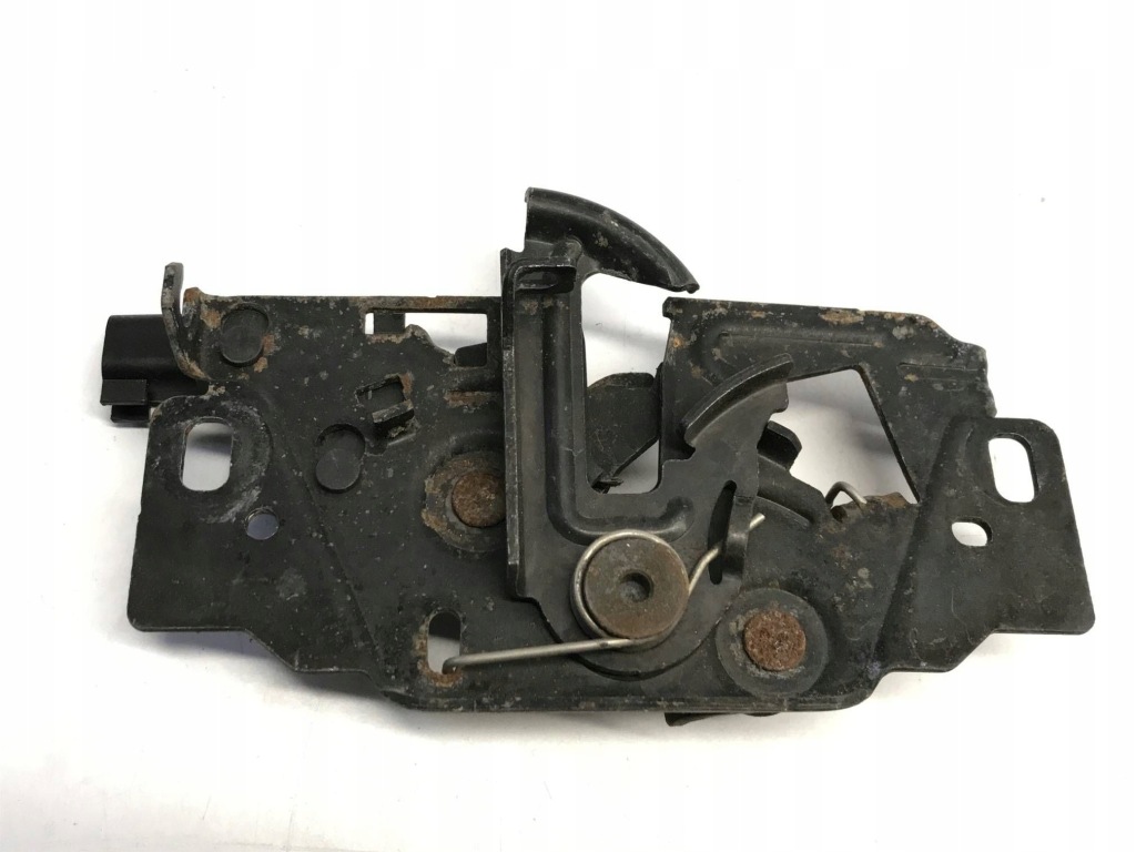 фото №1, Tesla model 3 2021 замок капот двигателя 103301100g