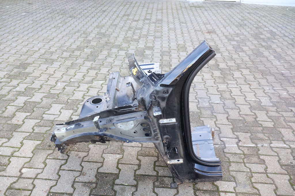 фото №1, Volvo xc40 четверть левая перед '019