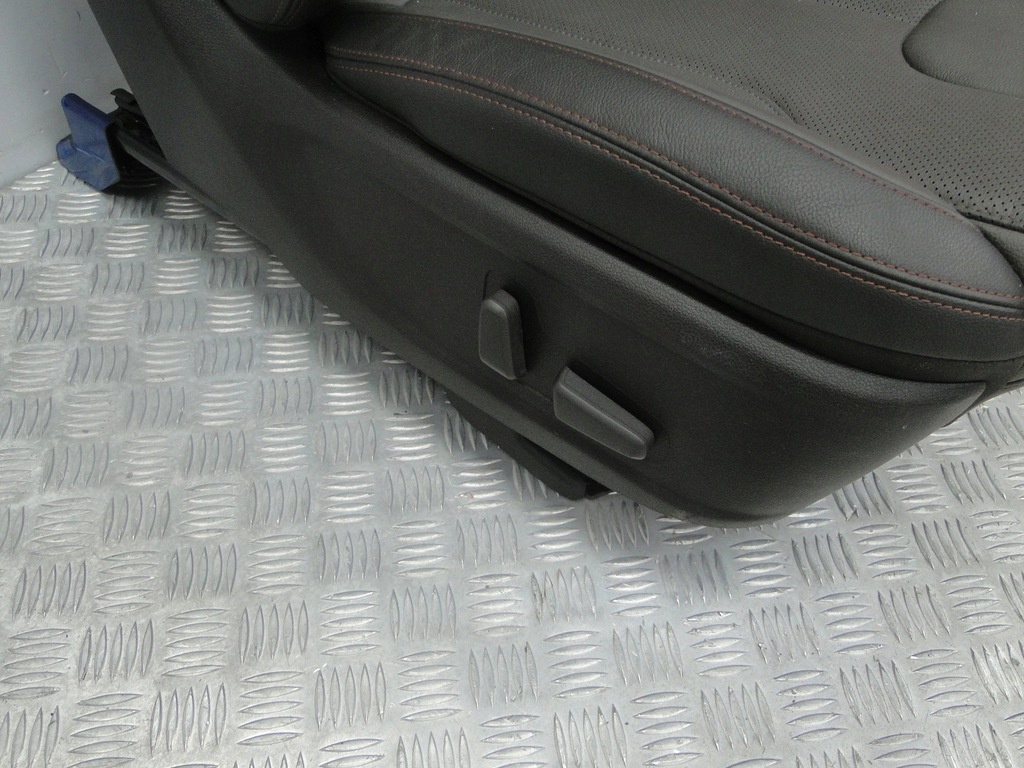 фото №15, Сиденья кожа hyundai santa fe 22r 7-osób вентиляция,